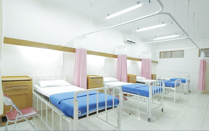 A hospital room with several beds similar to ones that Dr. Picardi has worked in.